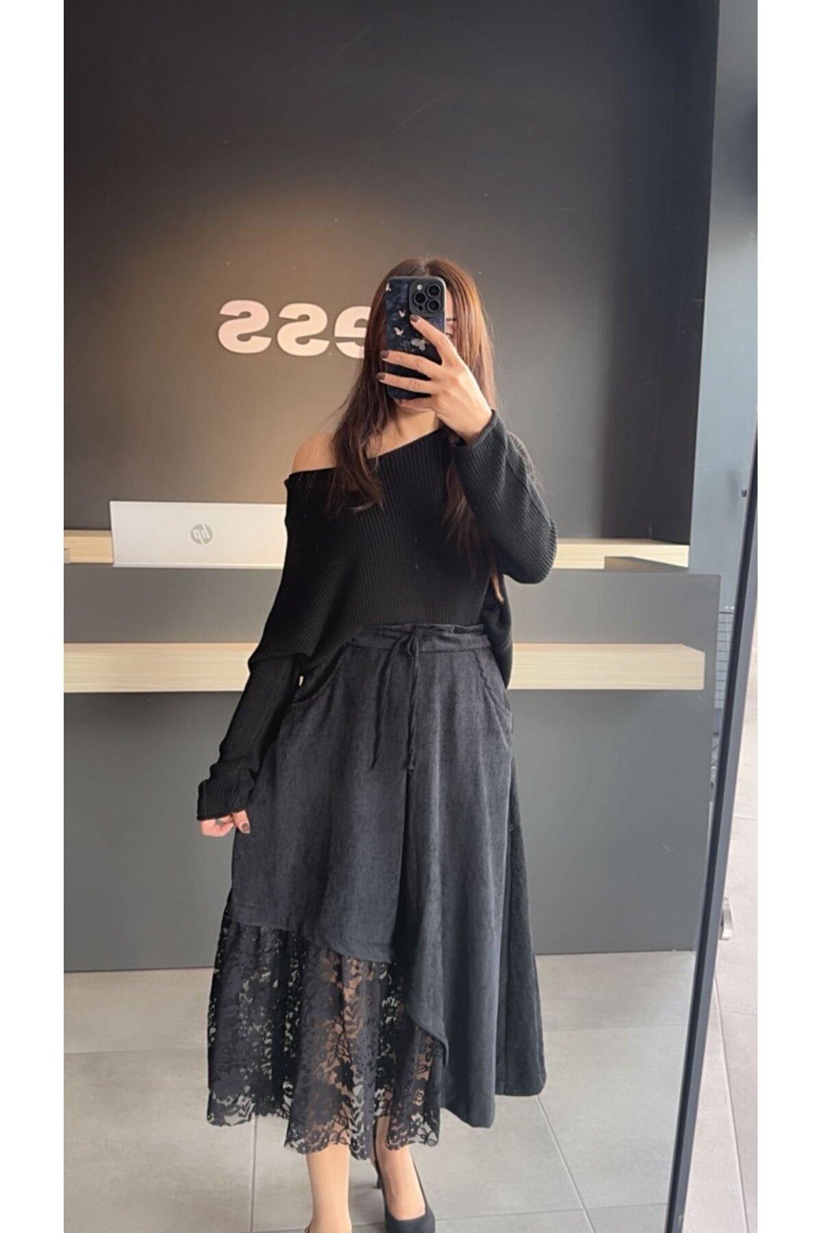 Kadın Kadife Dantel Detaylı Midi Etek