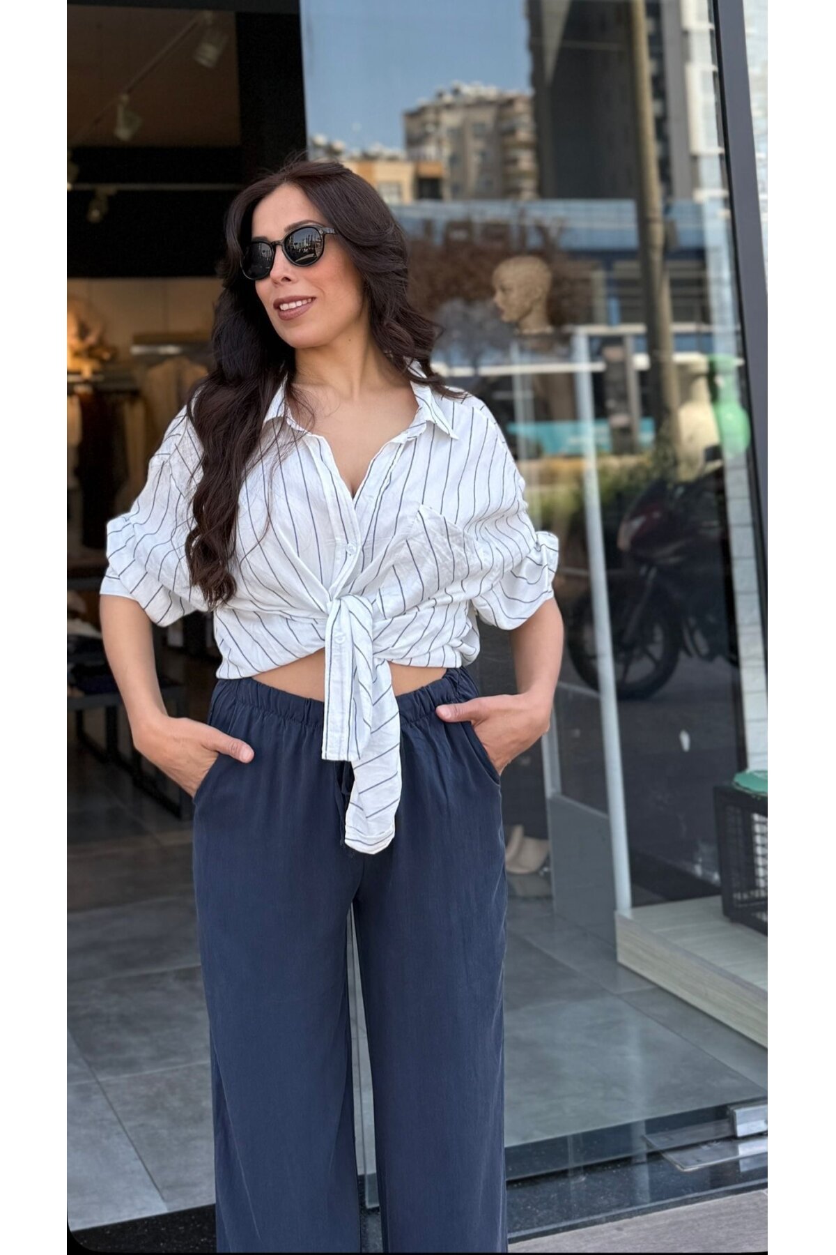 Kadın Lacivert Çizgili Oversize Gömlek