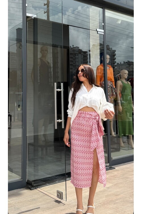 Kadın Desenli Yandan Bağcıklı Yırtmaçlı Etek