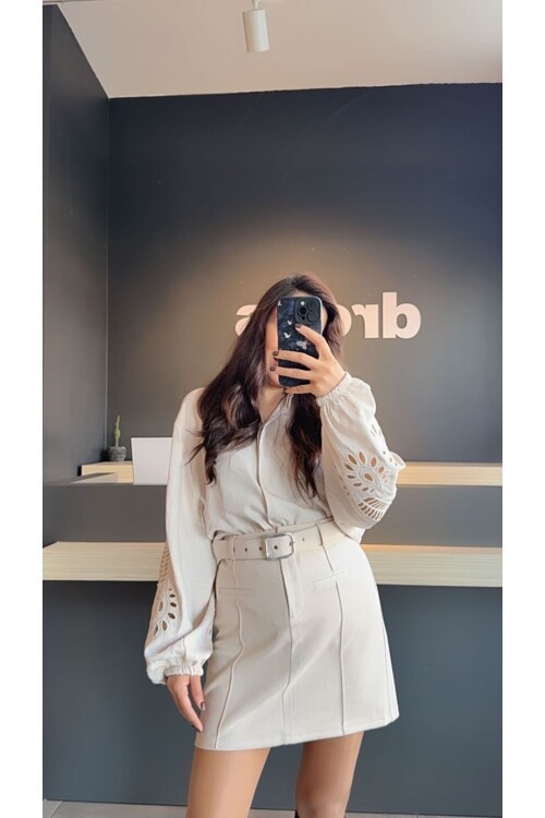 Kadın Likralı Süet Kemerli Mini Etek