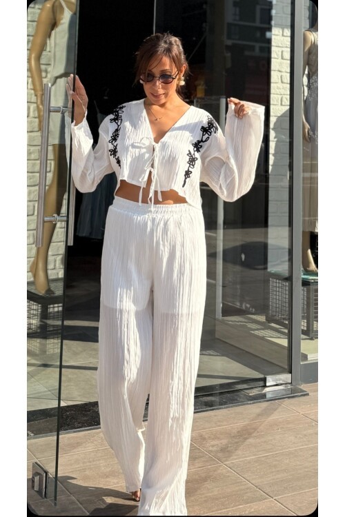 Kadın Şile Beyaz Astarlı Beli Lastikli üst Nakışlı Takım